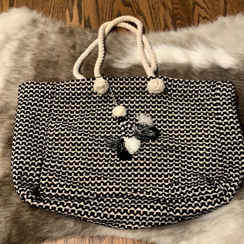 Adorable beach bag NWOT